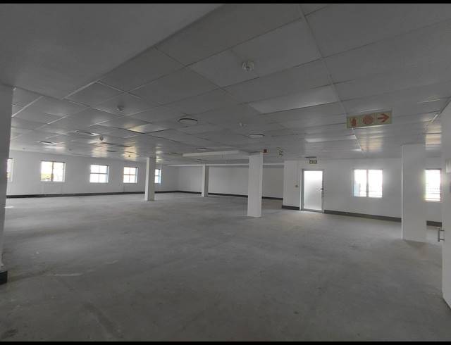 324M² OFFICE TO LET IN BRYANSTON